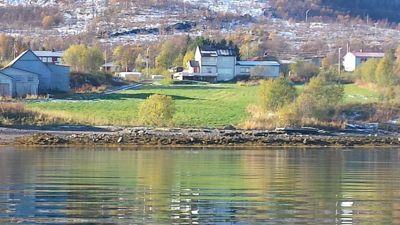 Utsikten Feriehus I Bakkeby Exterior photo